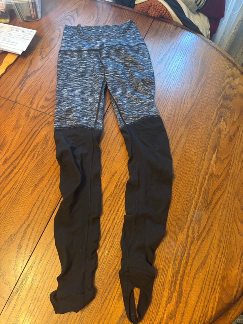 Lululemon high rise stirrup leggings size 4